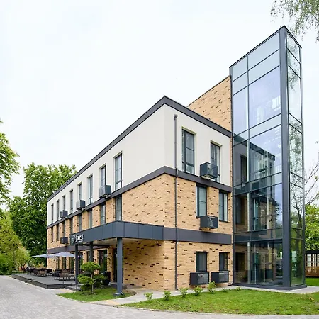 Hotel Forest Retreat Center Kyiv